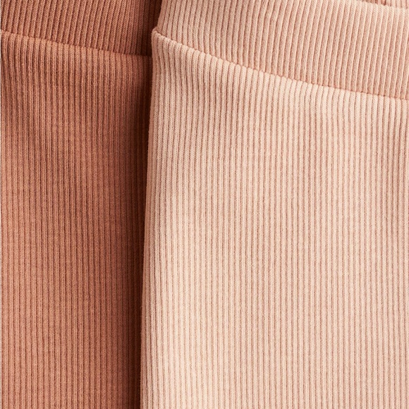 NWOT H&M Kids Tan and Brown Shorts Set - Picture 4 of 4